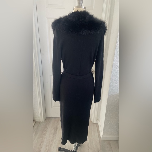 White House black market Black removable Faux Fur Trimmed belted long cardigan. - Picture 7 of 11